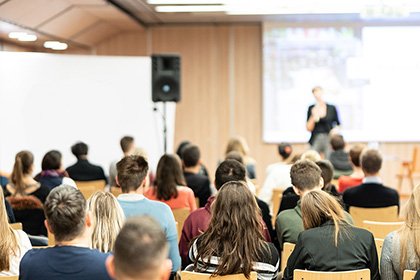 国外学术会议如何进行